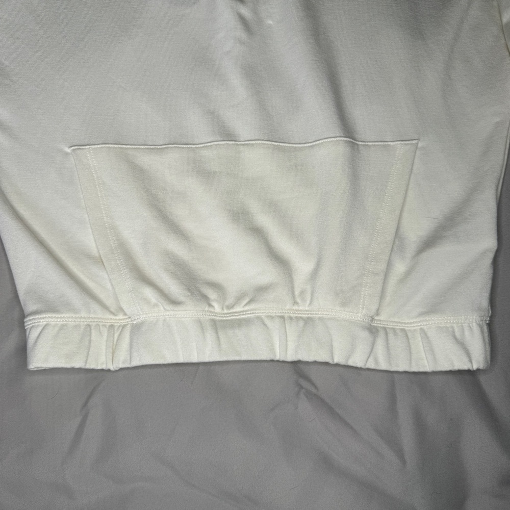 NWT White Gym Shark Pippa Training Pullover size XS - Picture 9 of 9